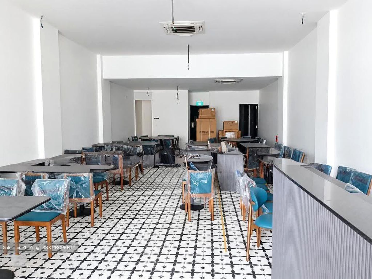Yio Chu Kang Road (D19), Retail #620603371